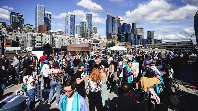 1655716994341016833.jpeg 88.jpeg