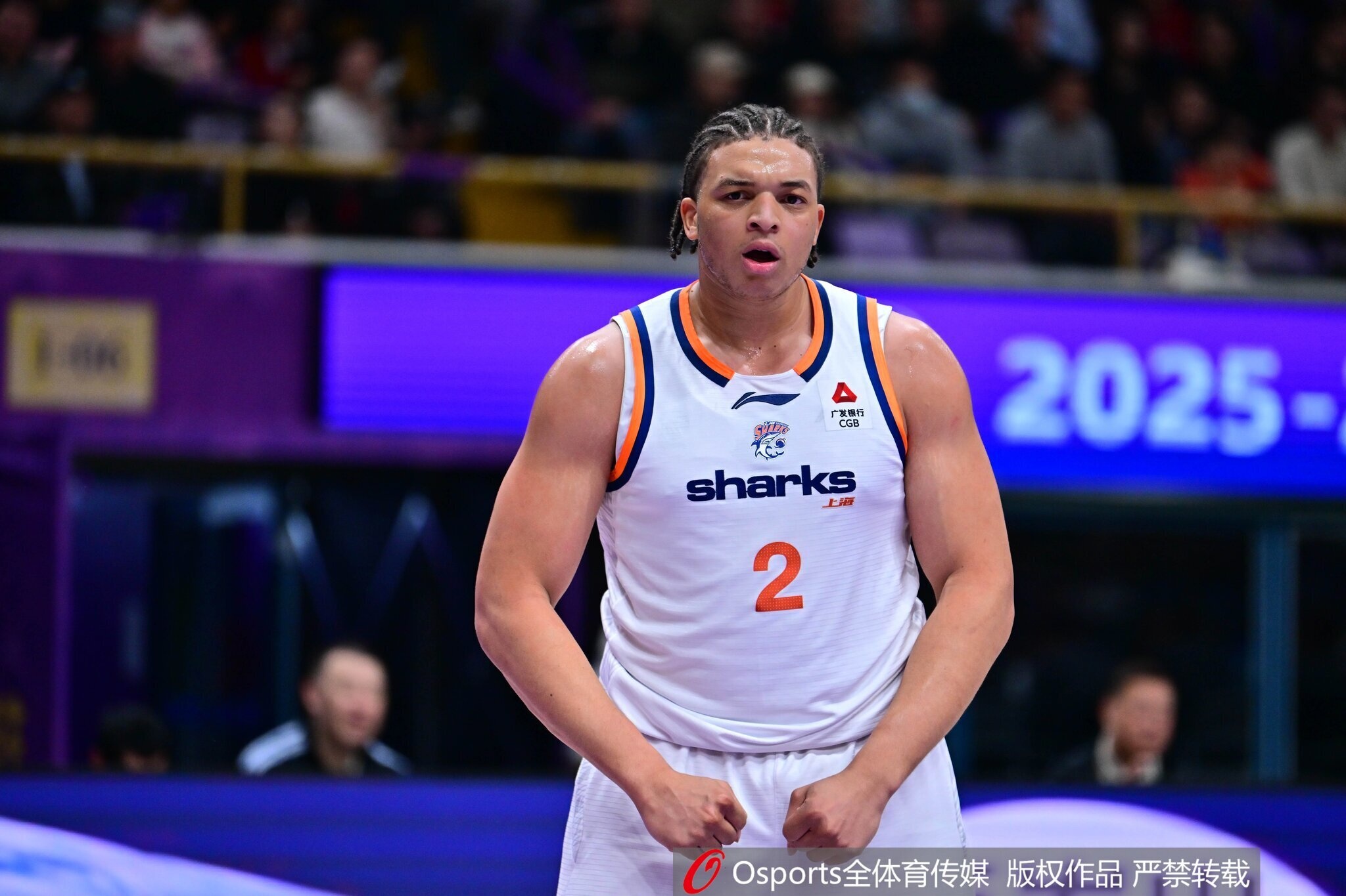 PP电子官方-记者:上海今年15场赢13场 这外援配置和化学反应 绝对冠军争夺者