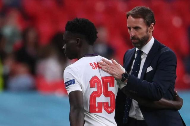 PP电子官方-索斯盖特：我也想看香槟足球 还有进球大招没用上