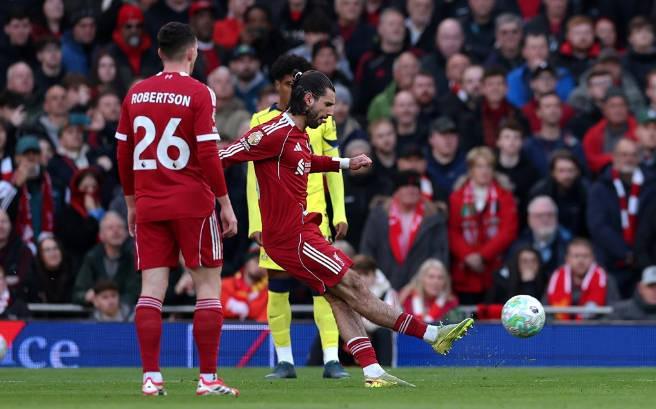 PP电子官方-索博本赛季英超打进4记任意球，创队史纪录且距联赛纪录仅1球